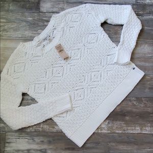 NWT American Eagle Diamond Knit Sweater